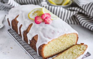 glazed-cake-with-lemon